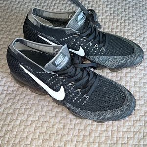 Men’s Nike VaporMax sneakers grey/white size 12.